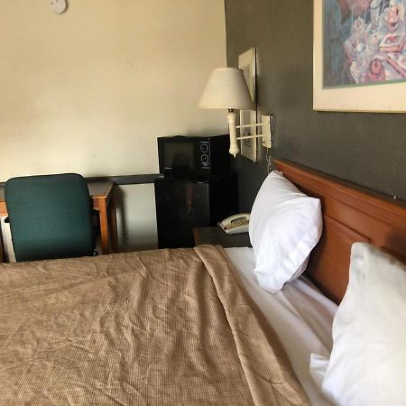 Airport Inn And Suites تولسا المظهر الخارجي الصورة