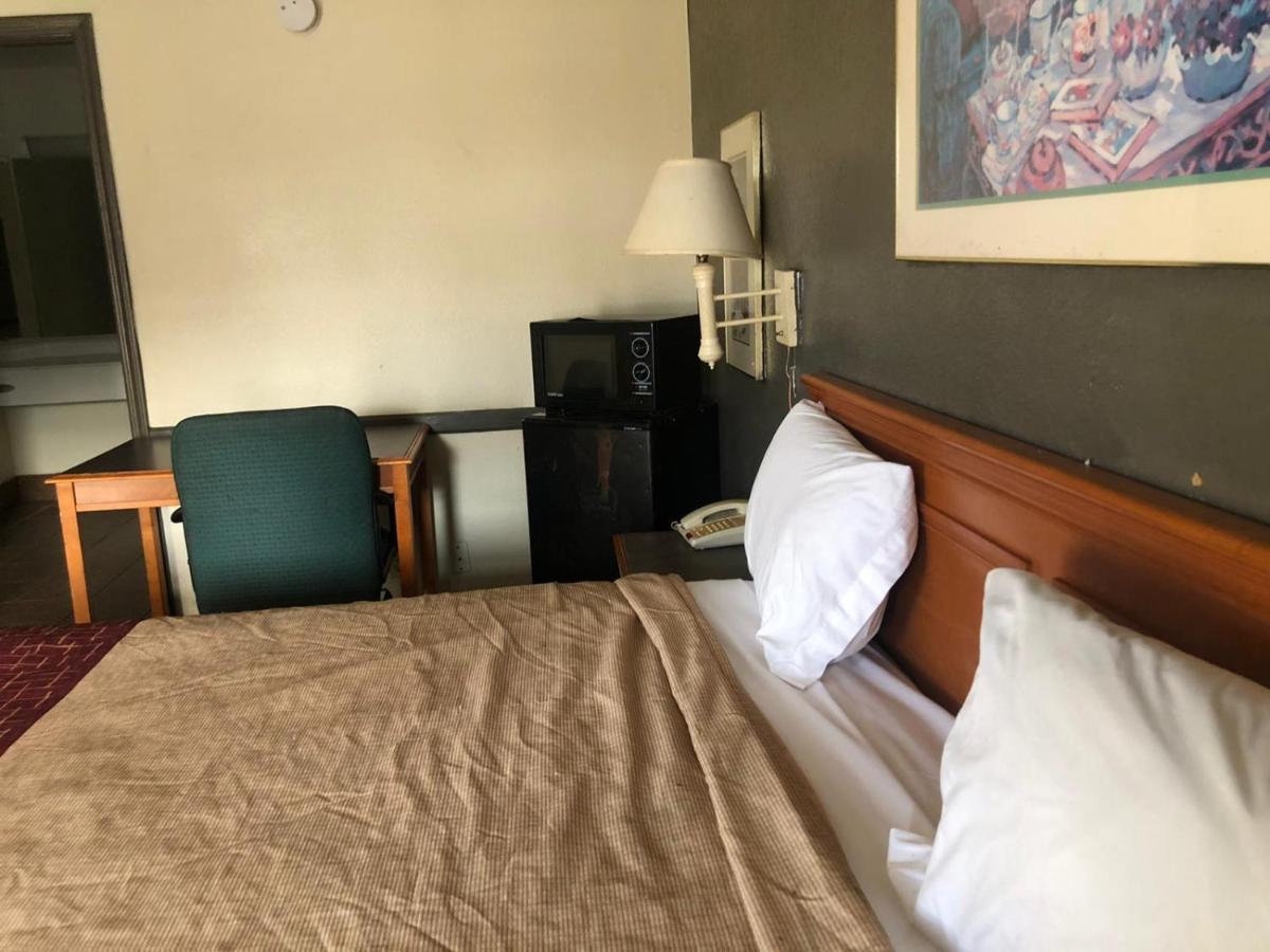 Airport Inn And Suites تولسا المظهر الخارجي الصورة