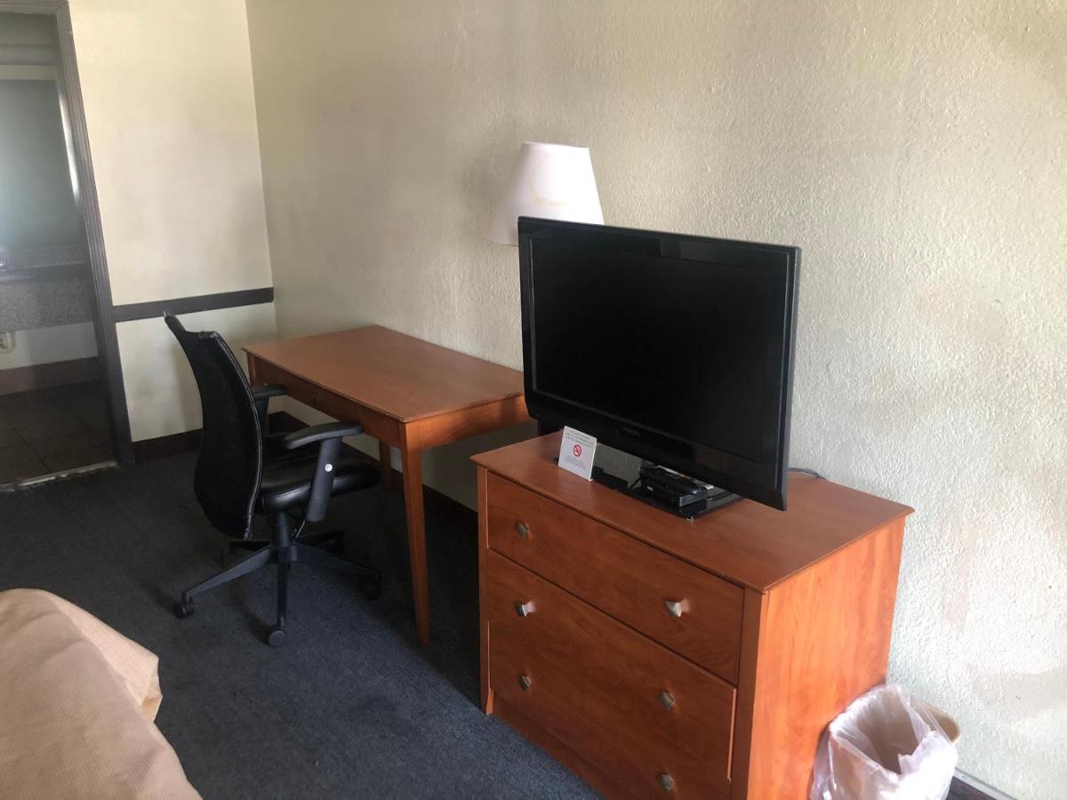 Airport Inn And Suites تولسا المظهر الخارجي الصورة