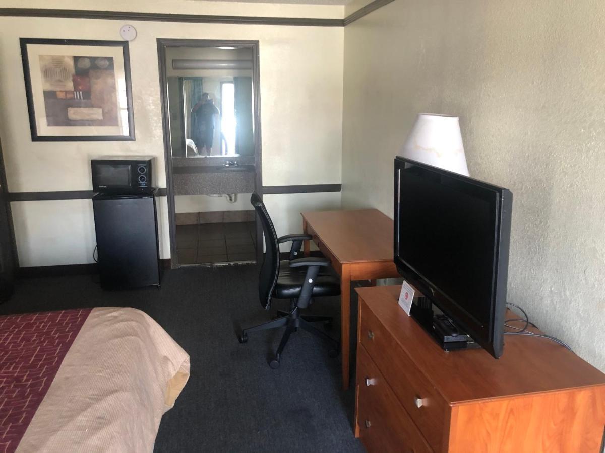 Airport Inn And Suites تولسا المظهر الخارجي الصورة